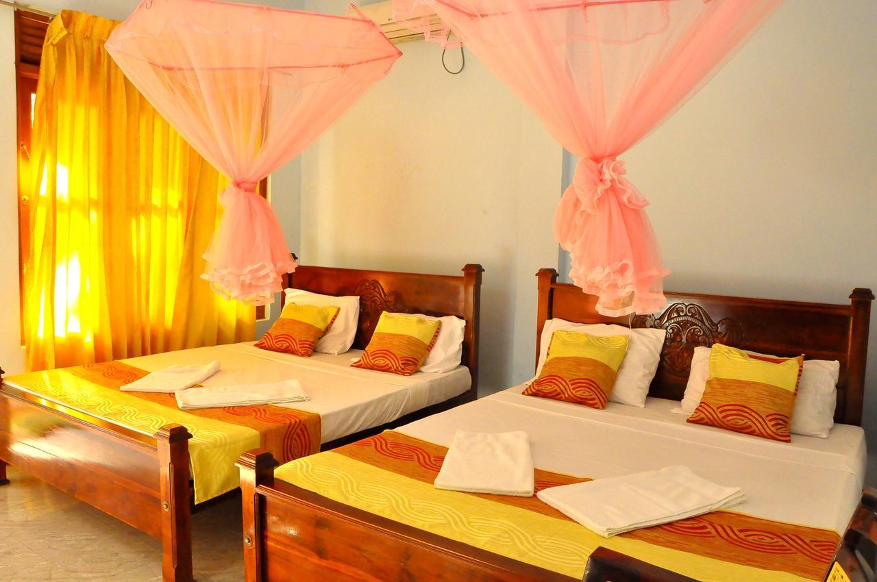 Layathraa Lake View Resort Dambulla Exteriér fotografie