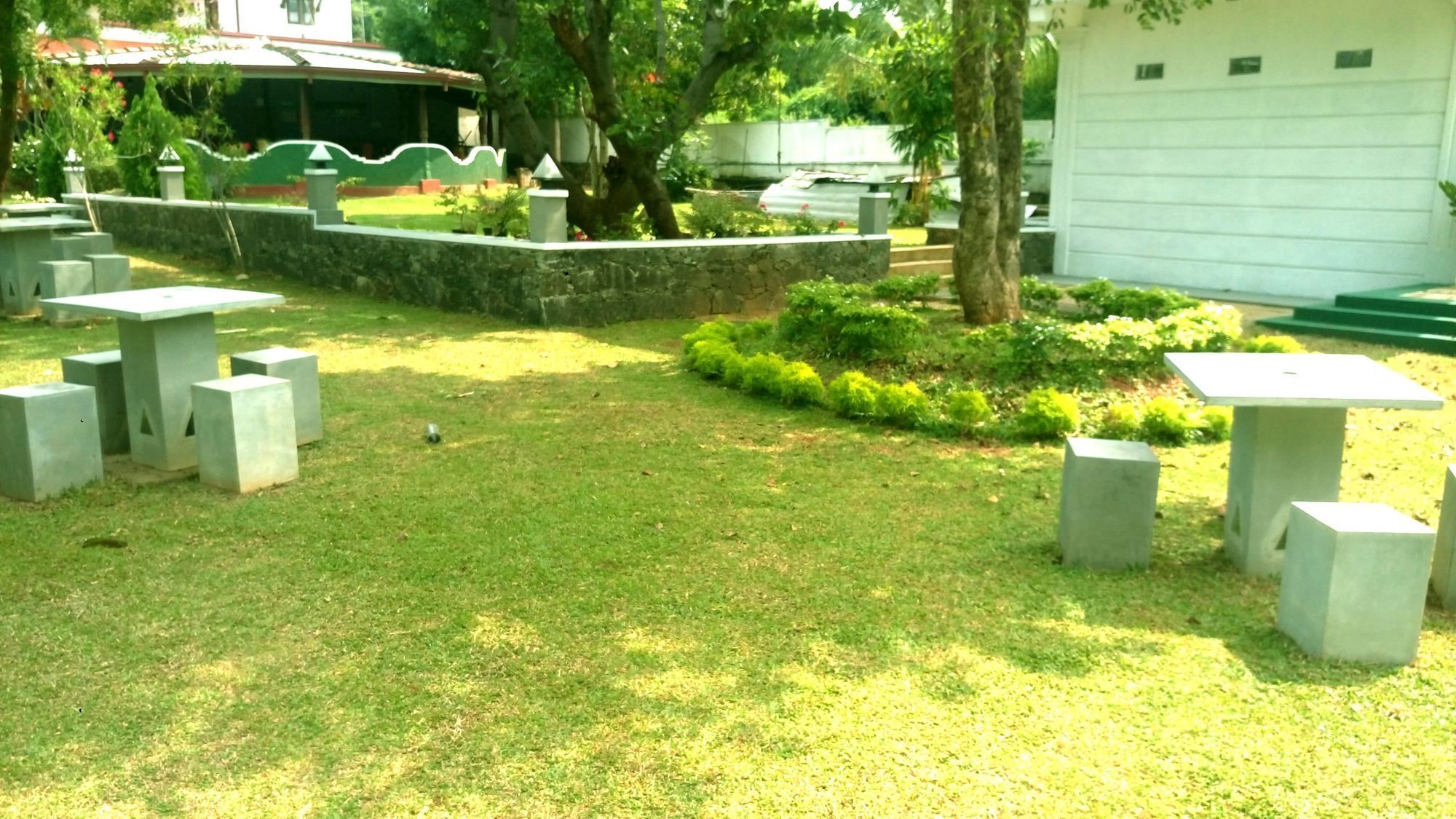 Layathraa Lake View Resort Dambulla Exteriér fotografie